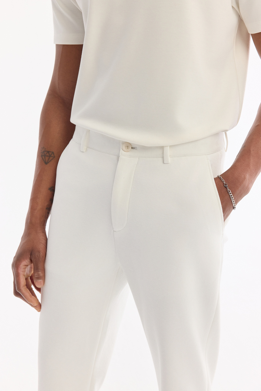 Beyaz Klasik Bel Örme Diyagonal Relaxed Fit Pantolon