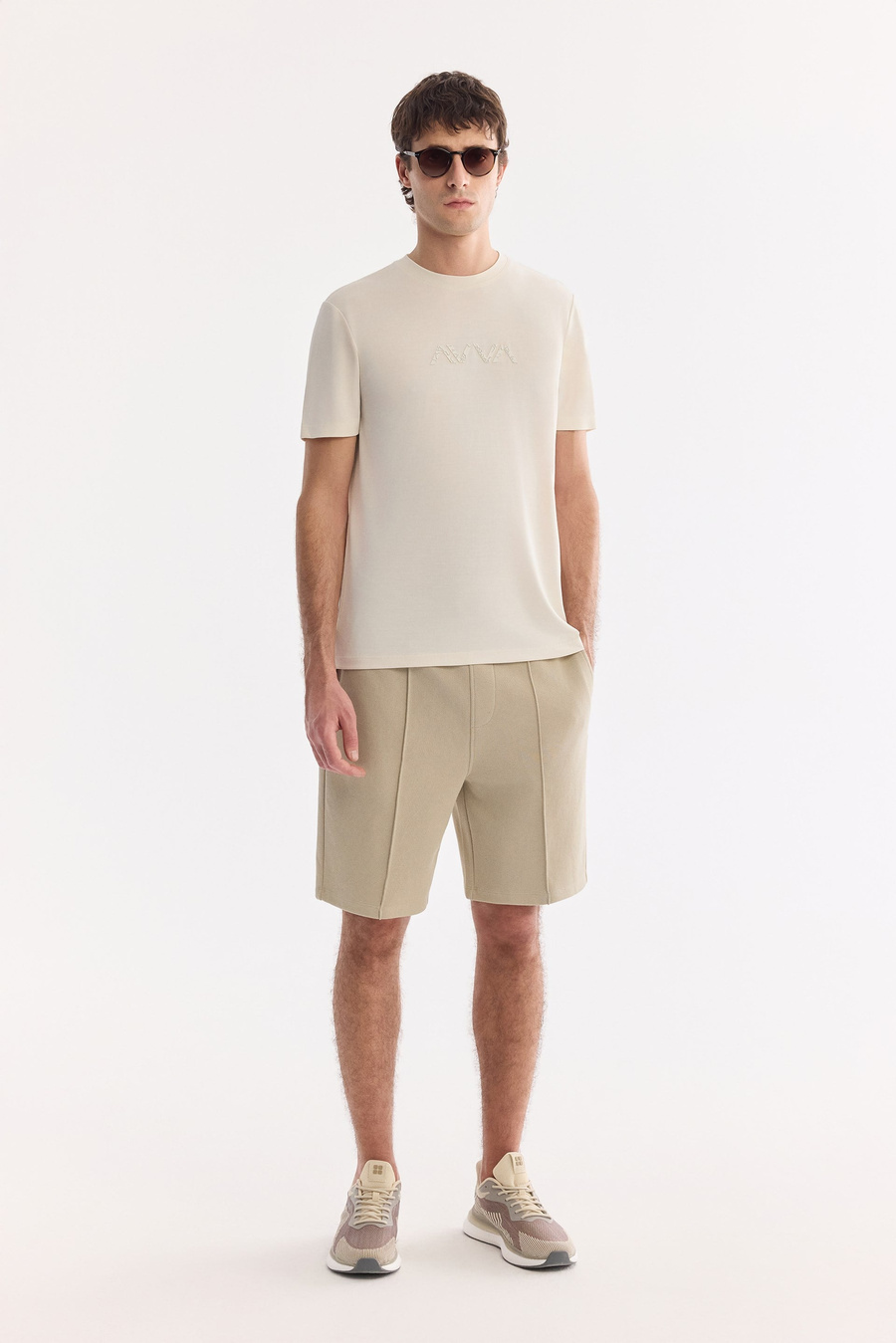 Ekru Bisiklet Yaka Modal Karışımlı Soft Touch T-Shirt