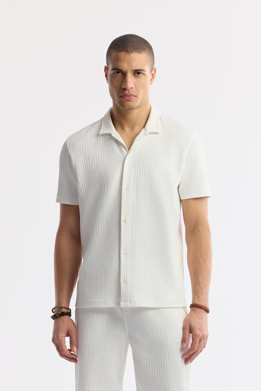 Ecru Apaj Collar Cotton Short Sleeve Shirt