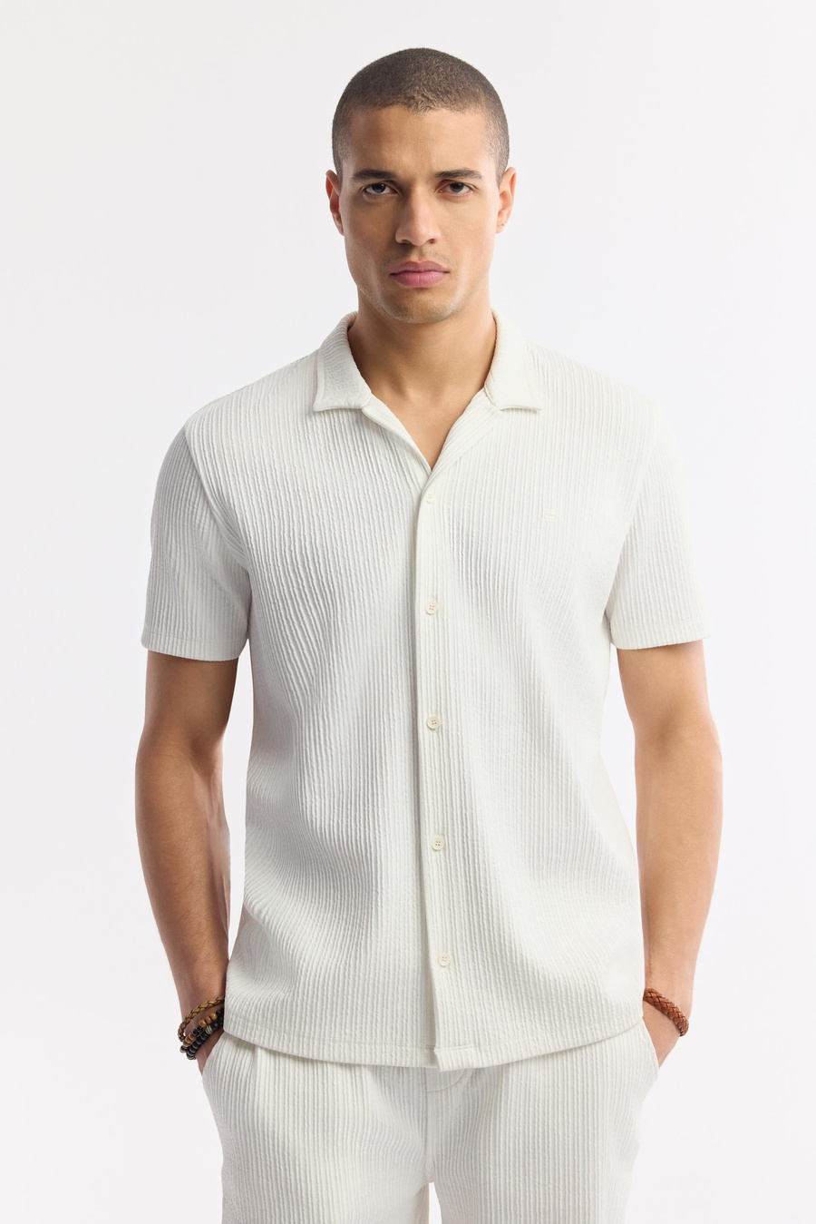 Ecru Apaj Collar Cotton Short Sleeve Shirt
