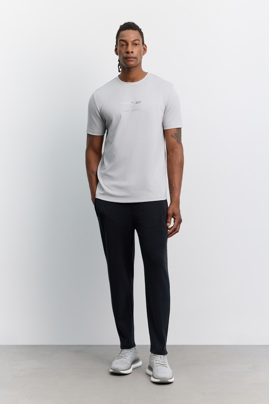 Gri  Bisiklet Yaka Baskılı Viskon Karışımlı Kolay Ütülenen T-Shirt