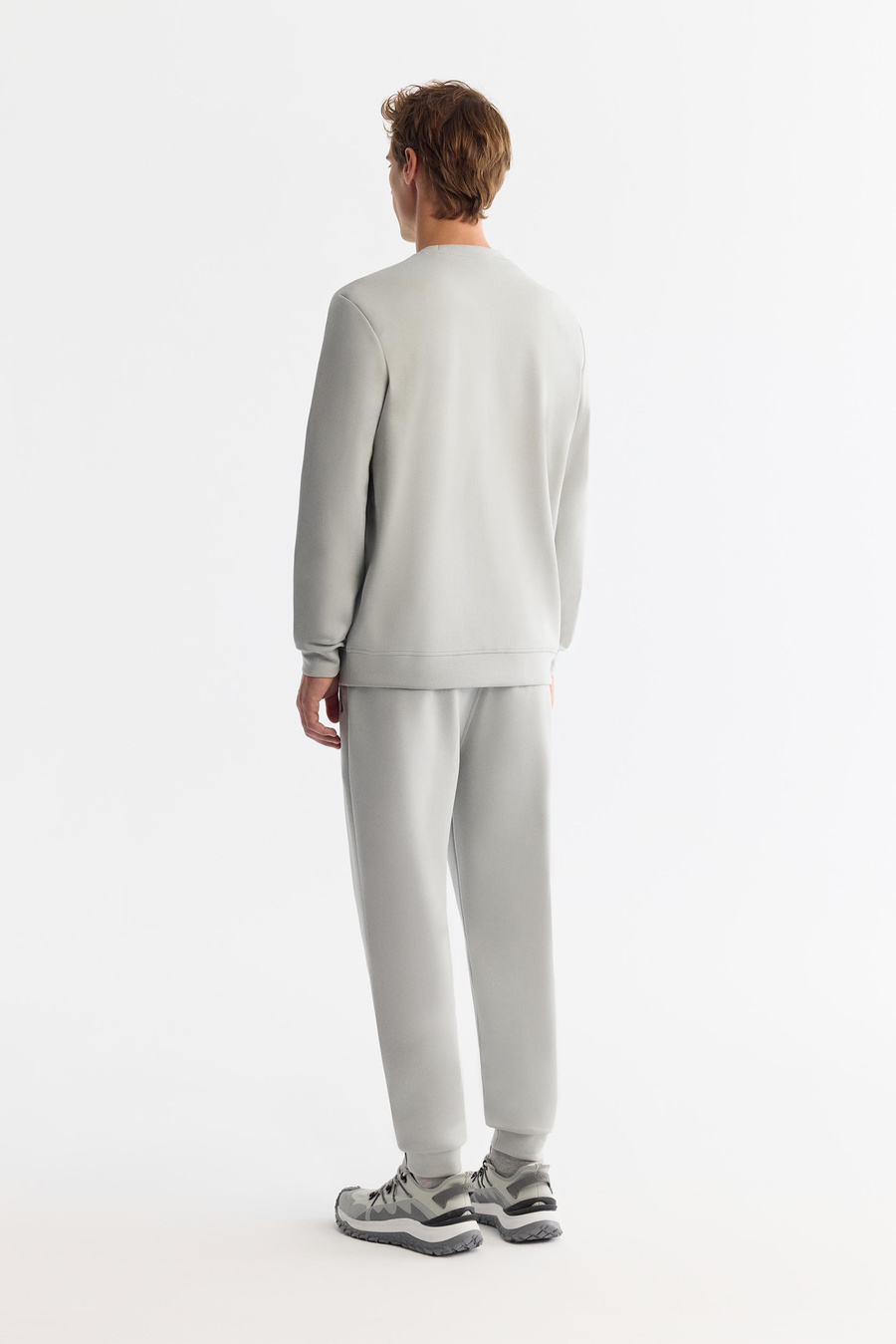 Gri Bisiklet Yaka Esnek Yumuşak Doku İnterlok Kumaş Basic Sweatshirt