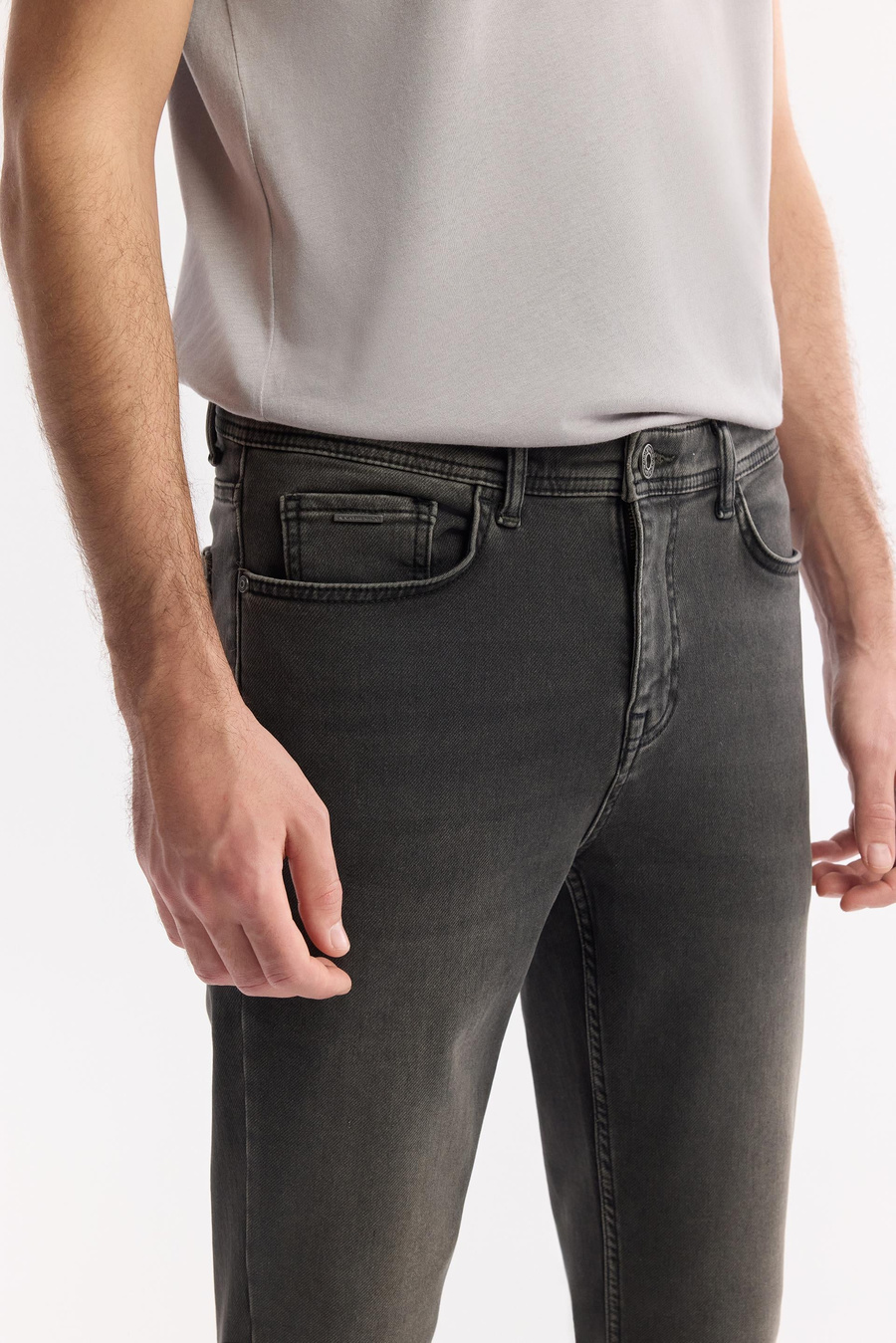 Gri Klasik Bel Eskitme Yıkama Elastan Jean Pantolon