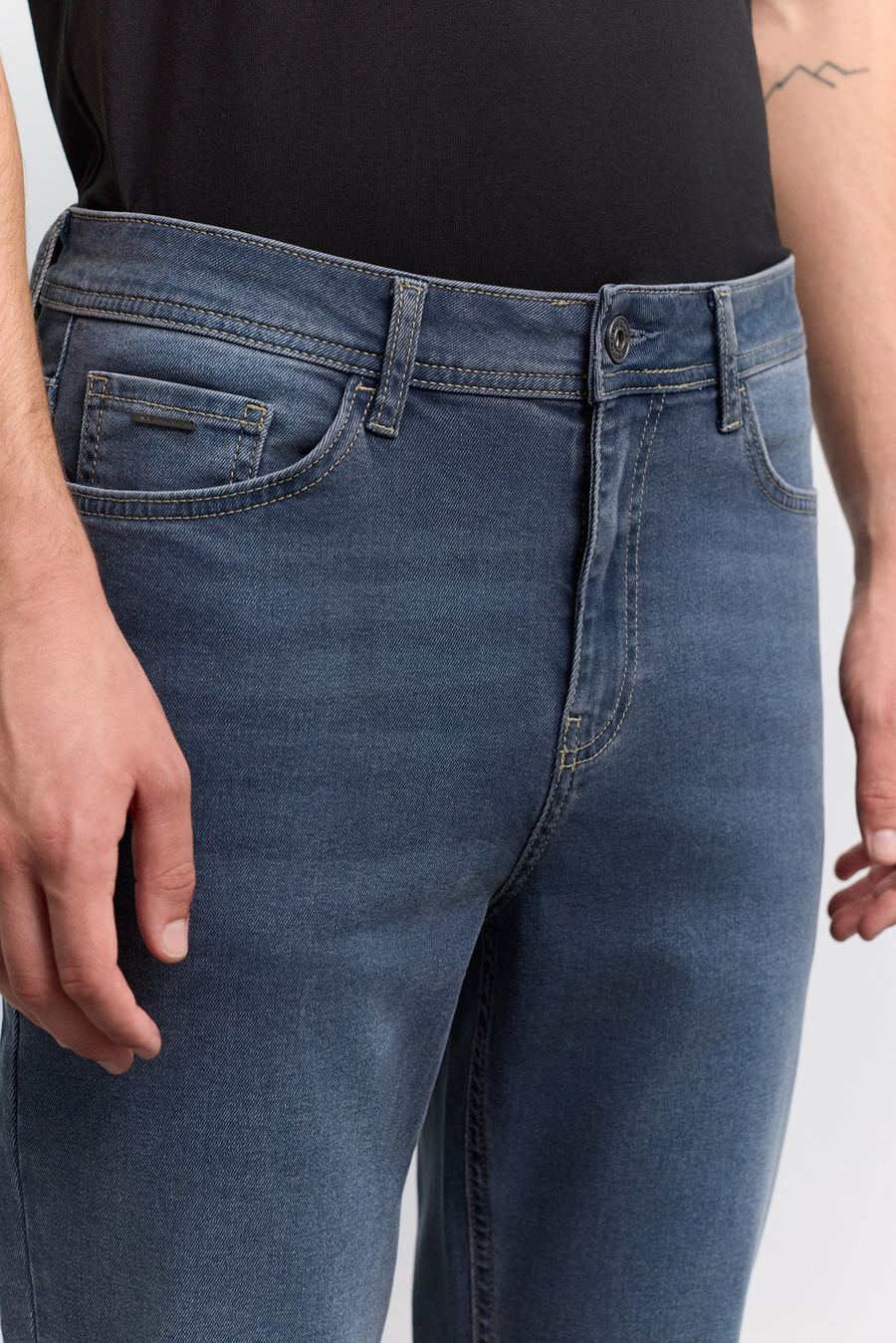 İndigo Eskitme Yıkamalı Pamuklu Elastan Jean Pantolon