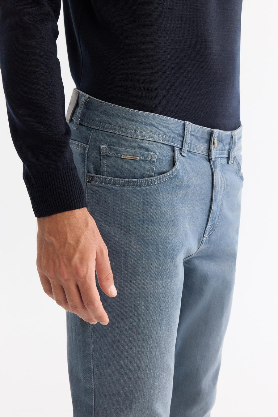 Mavi Klasik Bel Eskitme Yıkamalı Elastan Jean Pantolon