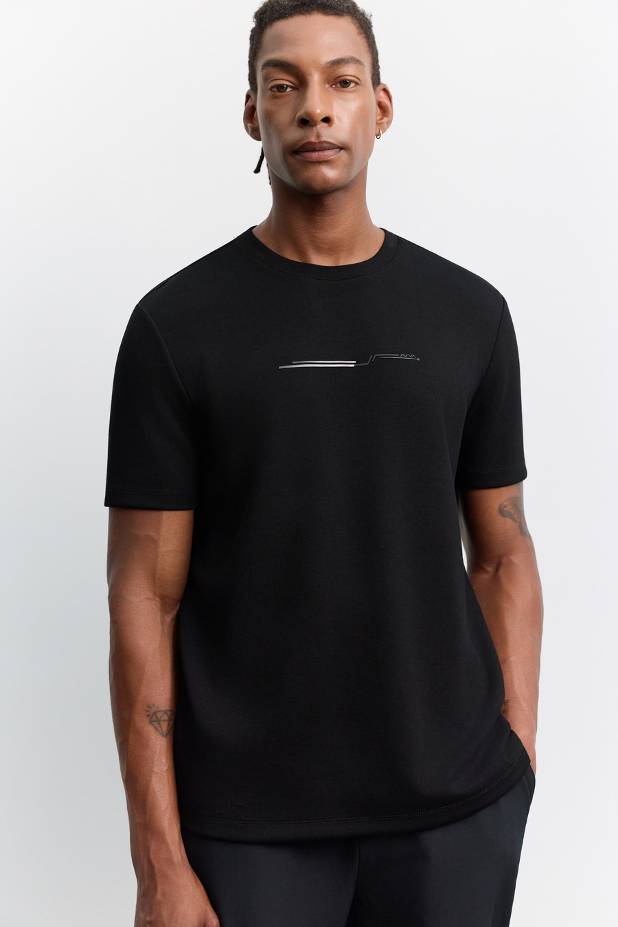 Siyah Bisiklet Yaka Parlak Rubber Baskılı İnterlok T-Shirt