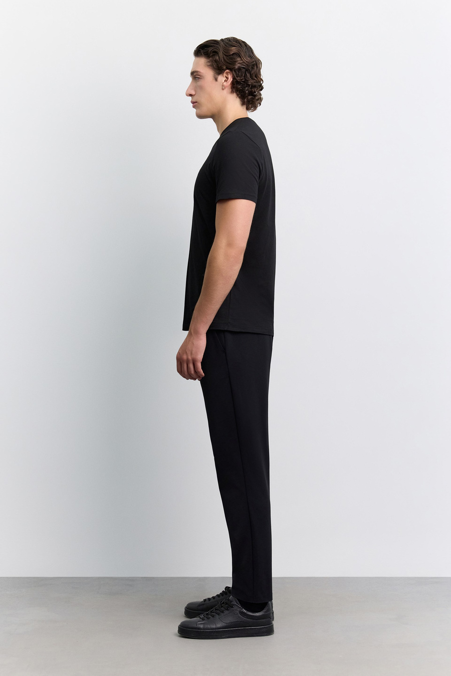 Black Ultrasoft Round Neck T-Shirt