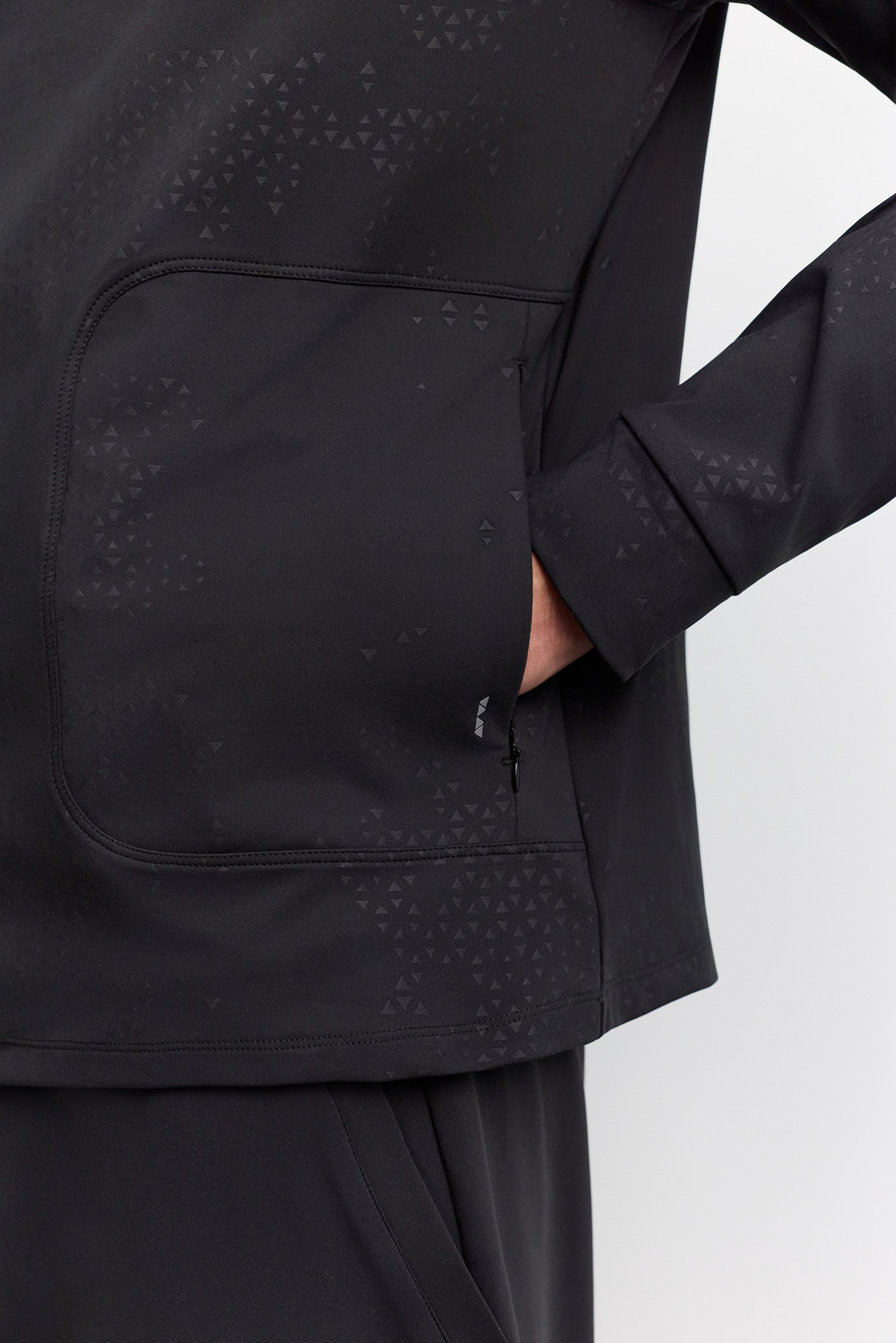 Siyah Dik Yaka Fermuarlı Baskılı İçi Şardonlu Teknik Kumaş Sweatshirt