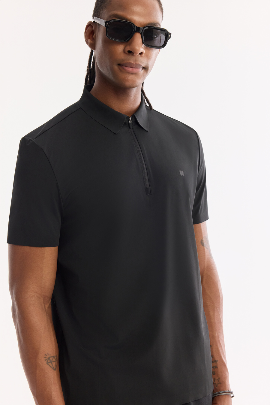 Siyah Polo Yaka Fermuarlı Hızlı Kuruyan Kırışmaz Teknik Kumaş T-Shirt