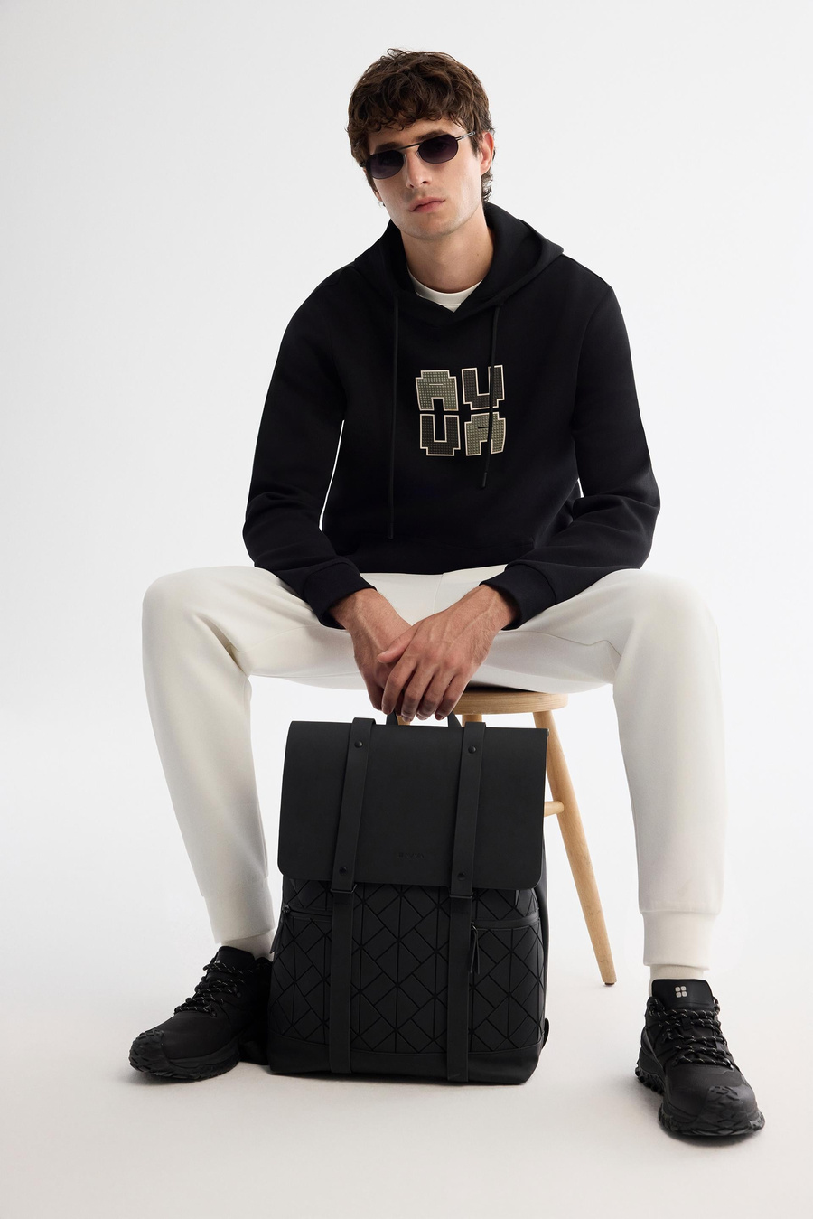 Siyah Kapüşonlu Pamuklu Baskılı Elastan Sweatshirt