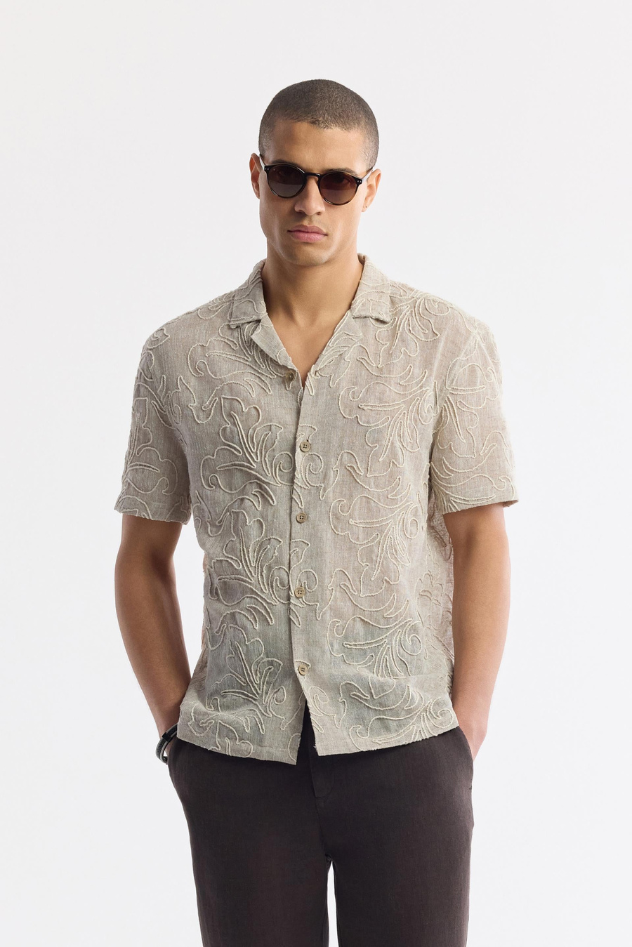 Stone Apaj Collar Embroidered Linen Blend Short Sleeve Shirt