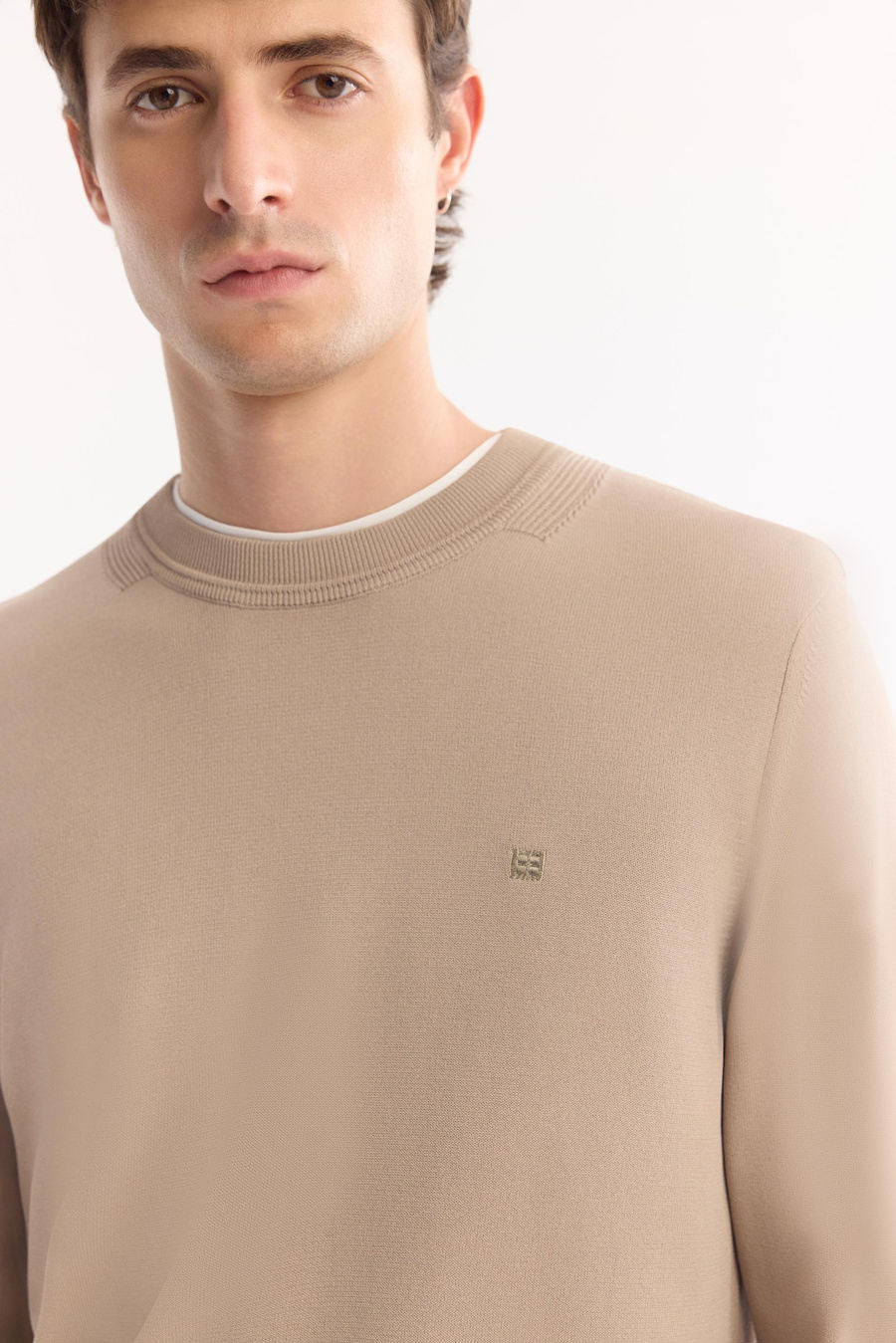 Mink Crew Neck Rayon Blend Pill-Free Knit Sweater