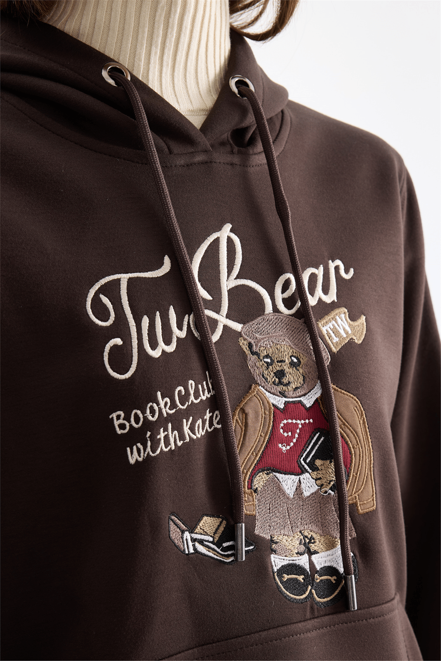 On Ayıcık Baskılı Kapüşonlu Sweatshirt Kahve
