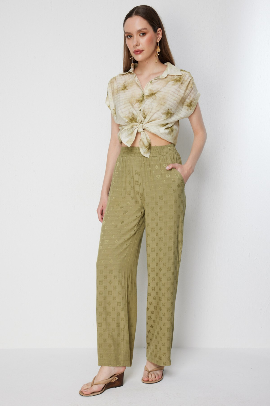 On Beli Lastikli Desenli Pantolon Olive