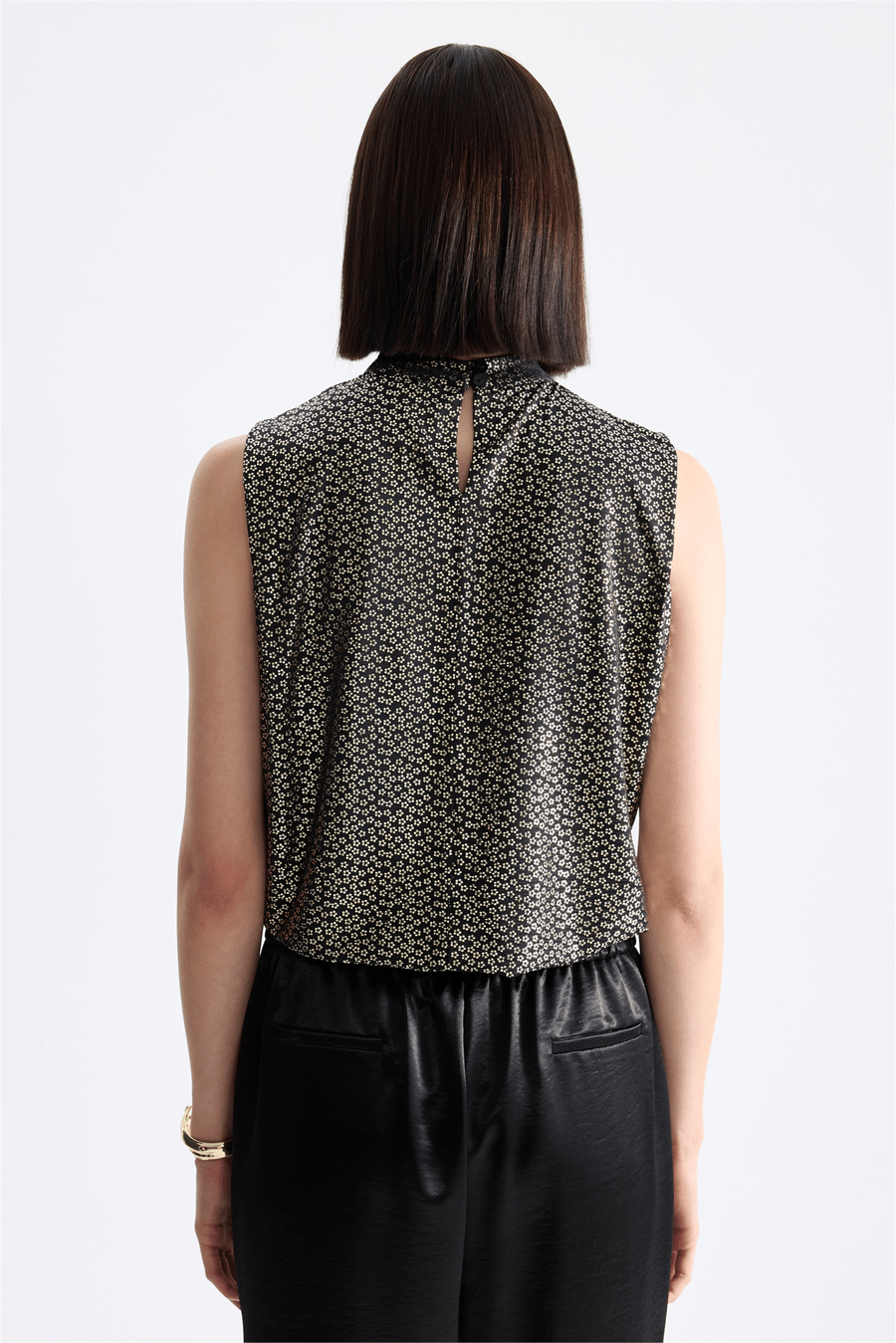 On Çiçek Desenli Kolsuz Crop Bluz Gold
