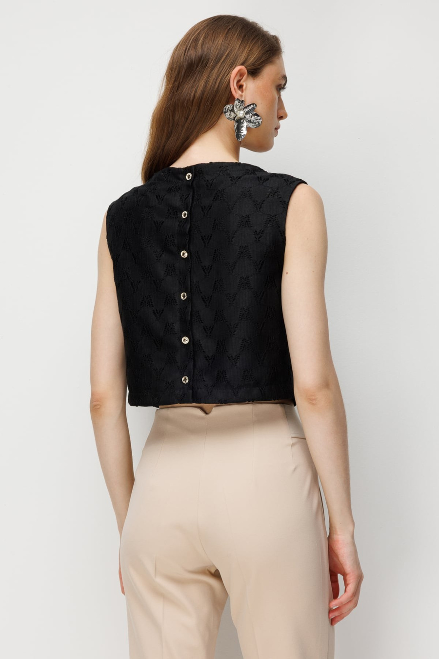 On Düğme Detaylı İşlemeli Crop Bluz Siyah