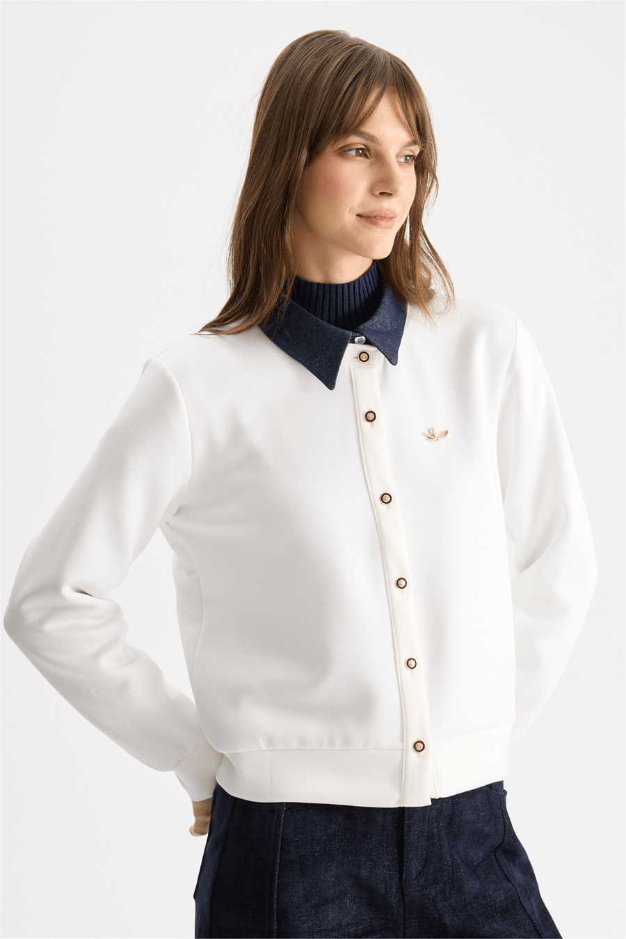 On Yakası Denim Aksesuar Detaylı Hırka Ekru