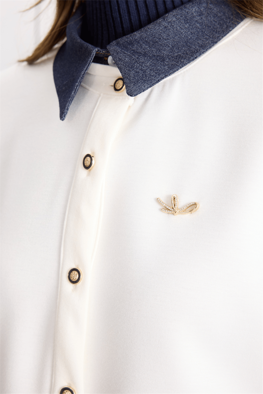 On Yakası Denim Aksesuar Detaylı Hırka Ekru