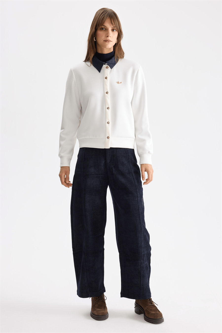 On Yakası Denim Aksesuar Detaylı Hırka Ekru