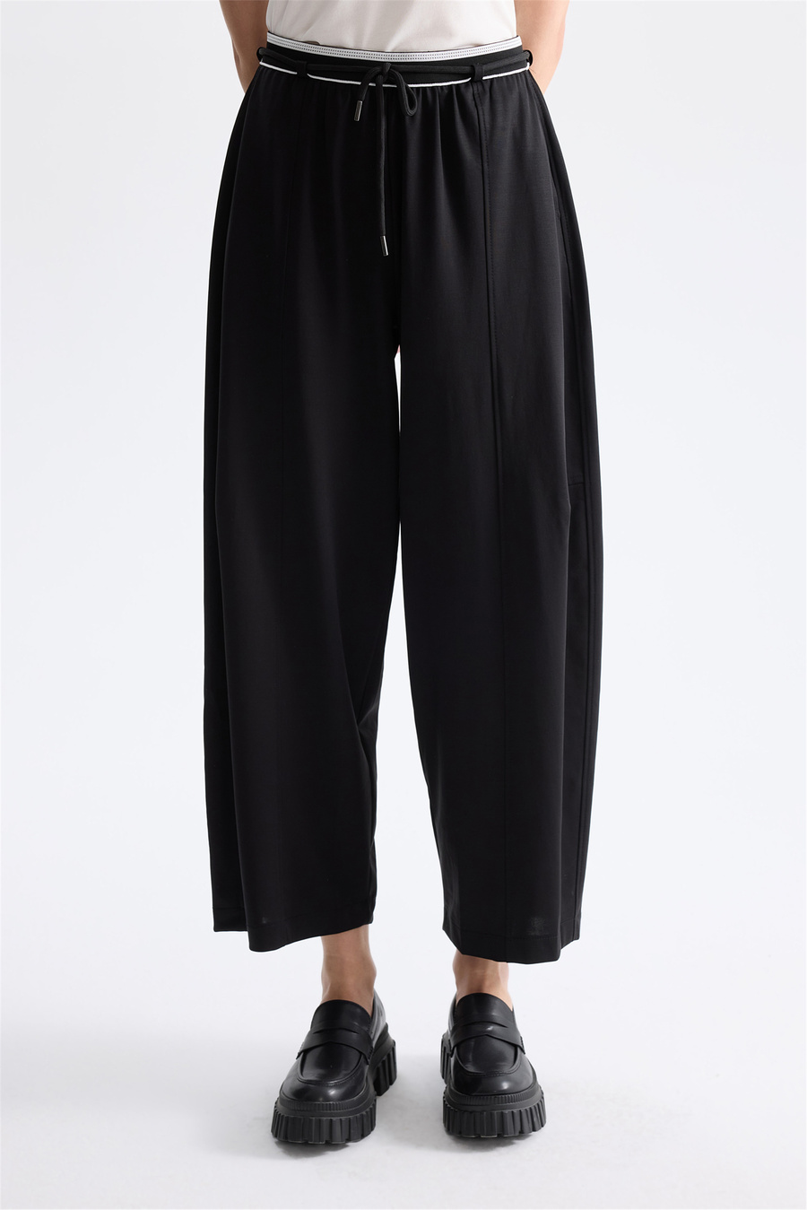 On Beli Şerit Detaylı Bol Paça Pantolon Siyah