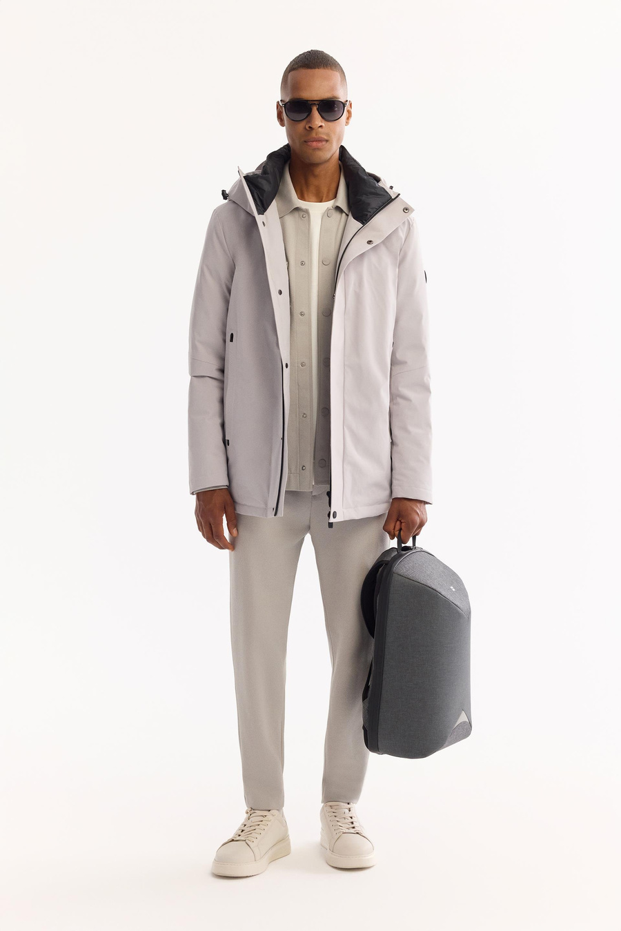 Açık Gri Kapüşonlu Ördek Tüyü Karışımlı Mont