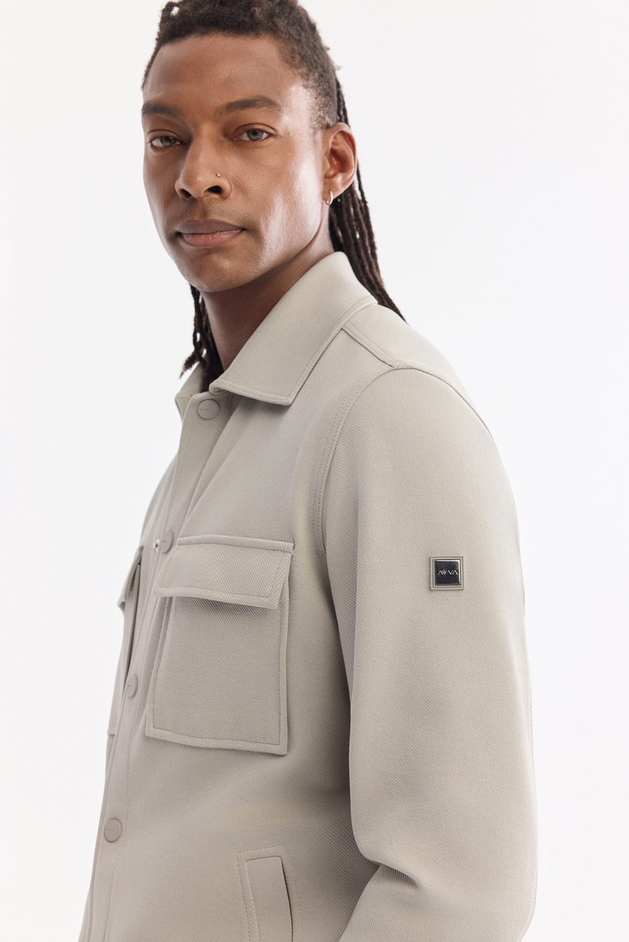 Açık Gri Klasik Yaka Diyagonel Çift Cep Kapaklı Örme Gömlek Ceket