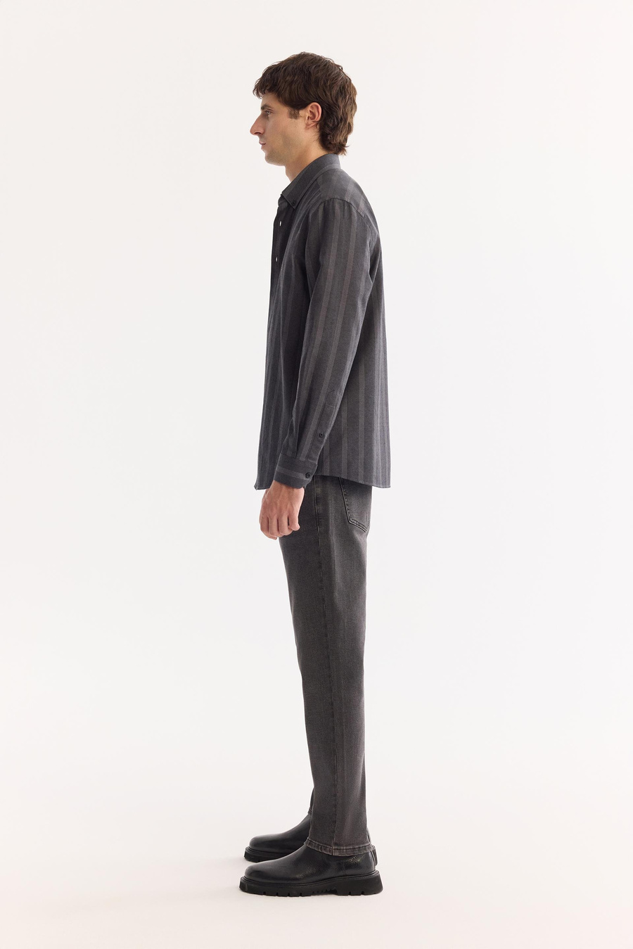 Antrasit Düğmeli Yaka %100 Pamuk Regular Fit Uzun Kollu Gömlek