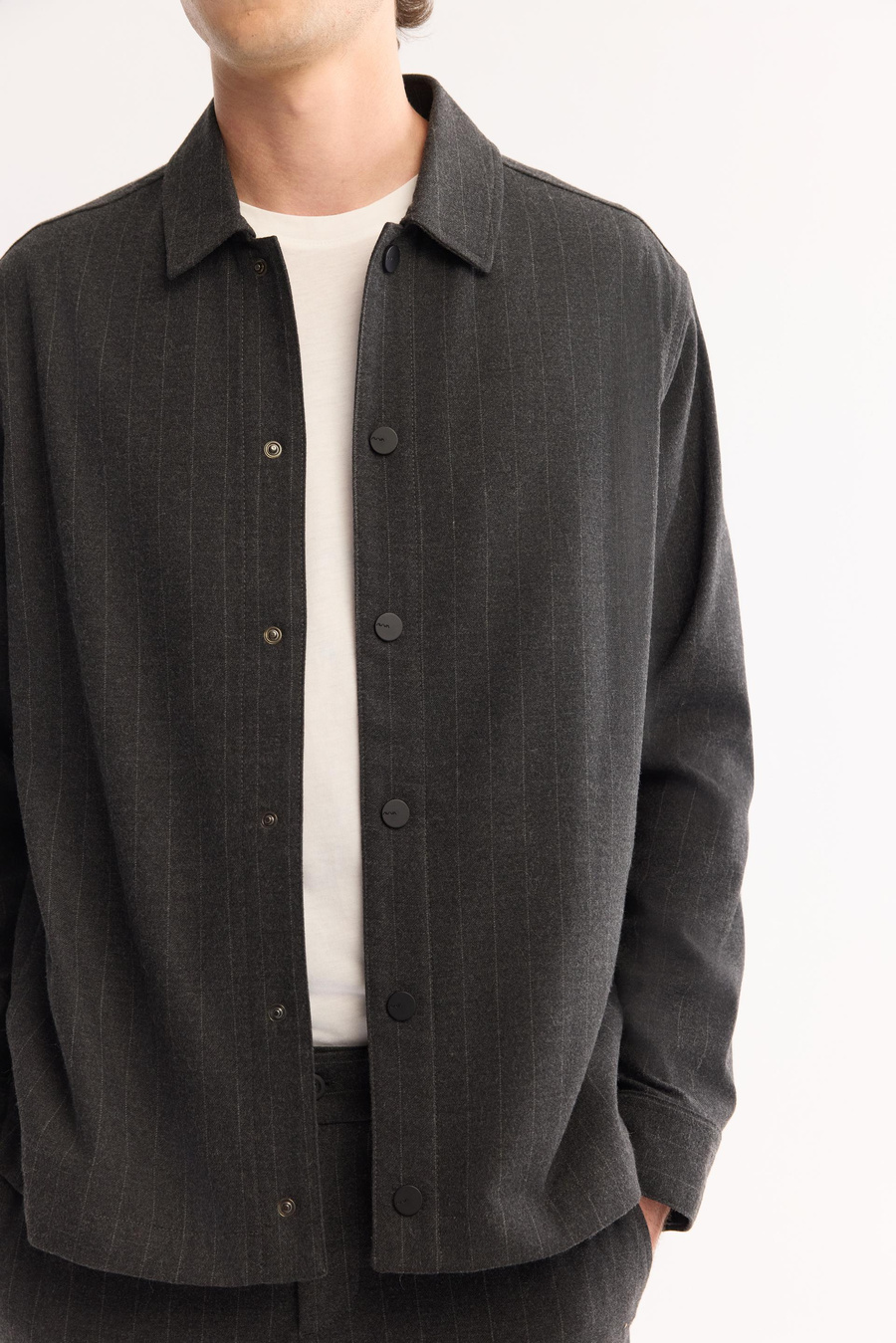 Antrasit Klasik Yaka Flanel Desen Çıtçıt Detaylı Comfort Fit Gömlek Ceket