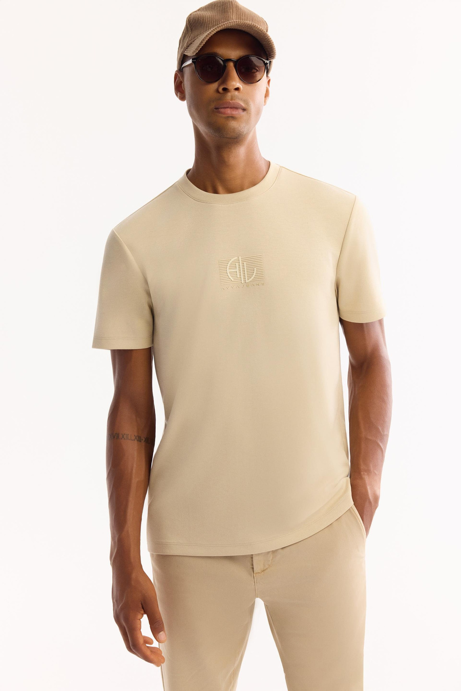 Bej Bisiklet Yaka Enjeksiyon Baskılı İnterlok T-Shirt