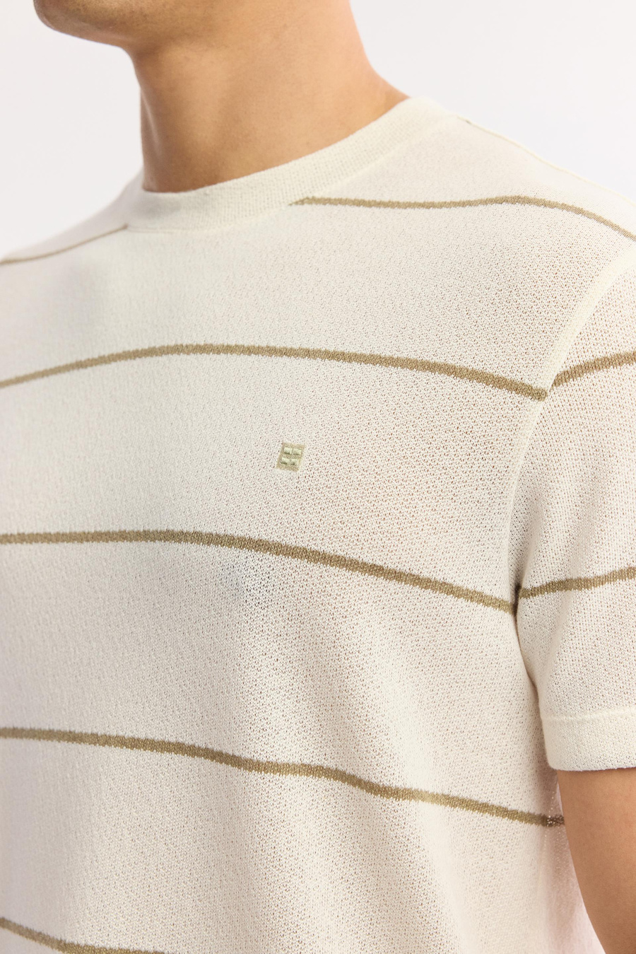 Bej Bisiklet Yaka File Örgü Detaylı T-Shirt