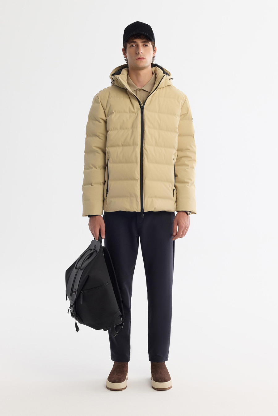 Bej Çıkma Kapüşonlu Yaka Kaz Tüyü Su İtici Rüzgar Geçirmez Termometreli Şişme Mont