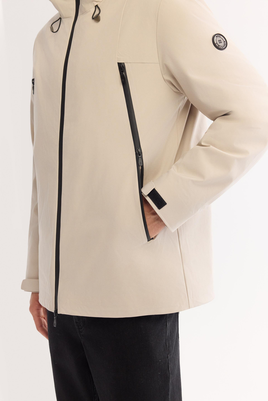 Bej Fonksiyonel Çift Kullanımlı Ördek Tüyü İnce Mont