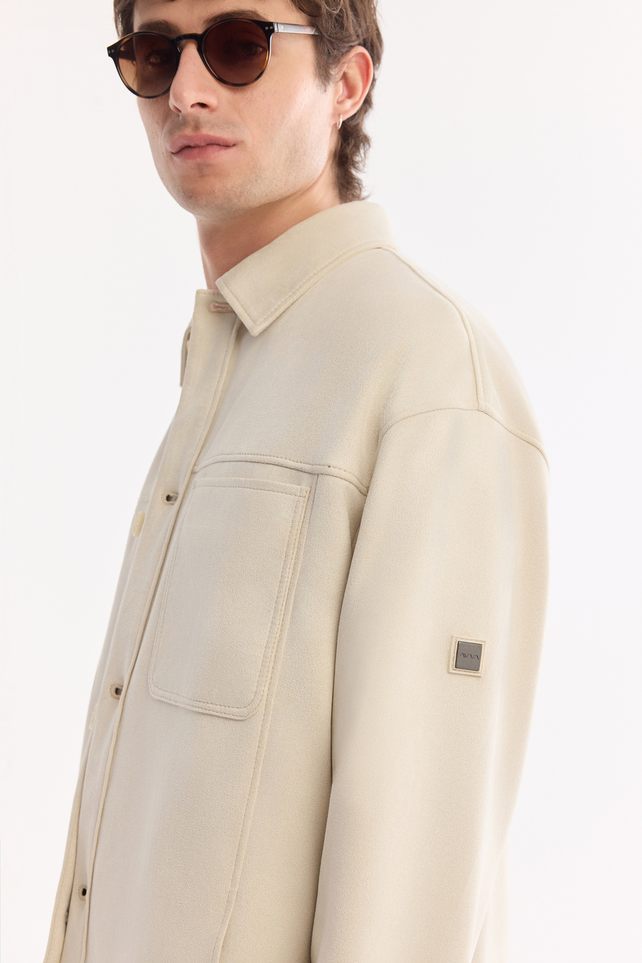 Bej Klasik Yaka Düğmeli Yandan Cepli Süet Mont