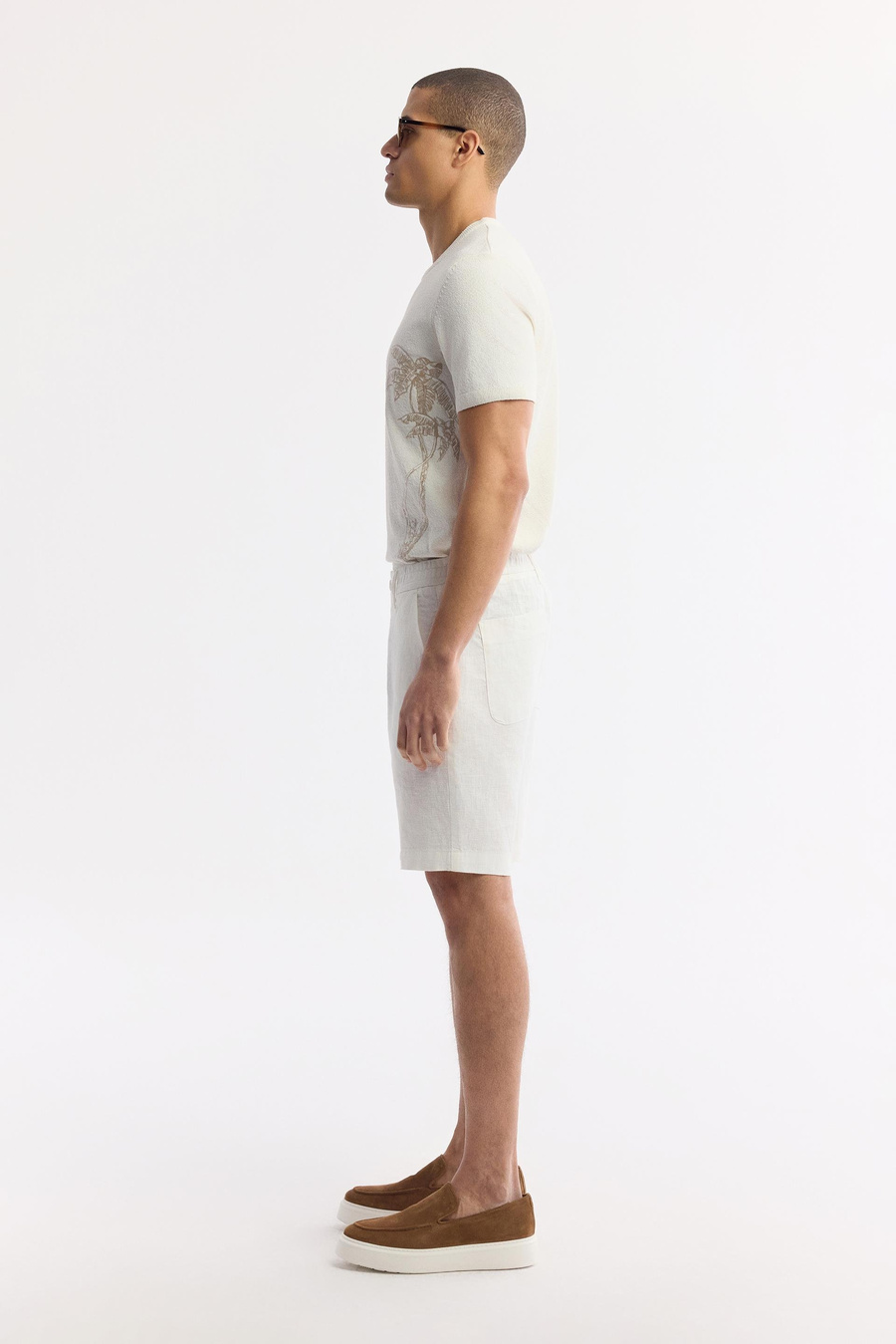 Beyaz Beli Lastikli %100 Keten Assos Relaxed Fit Şort