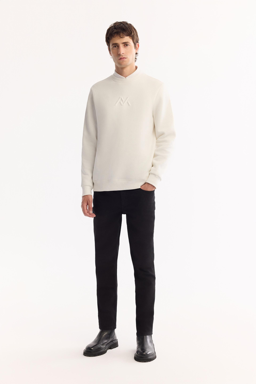 Beyaz Bisiklet Yaka Piramit Baskılı 3 İplik Şardonlu Sweatshirt