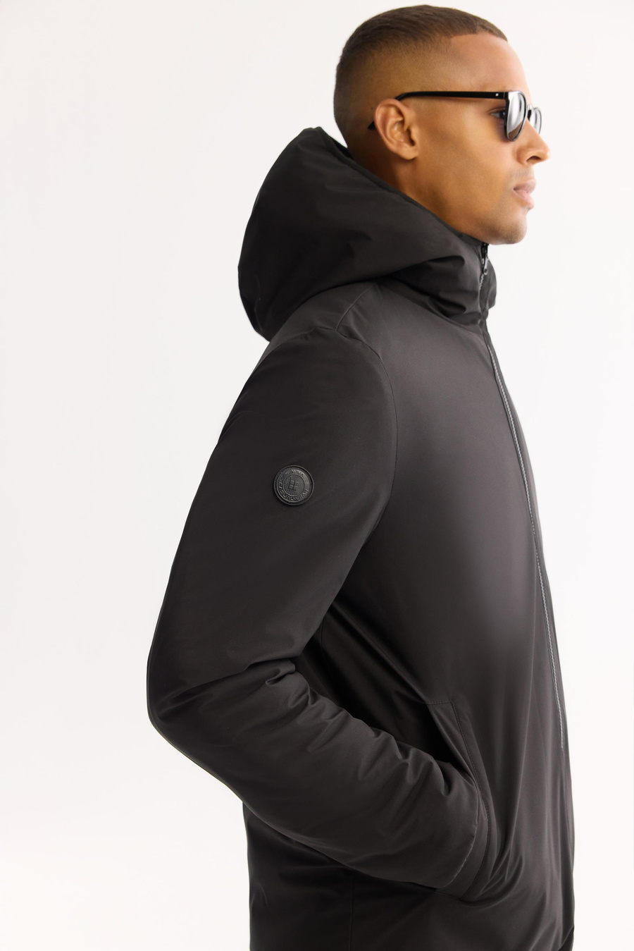 Beyaz Çift Taraflı Kapüşonlu Peluş Mont