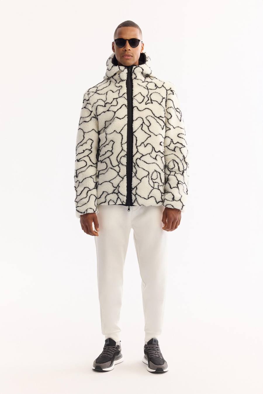 Beyaz Çift Taraflı Kapüşonlu Peluş Mont