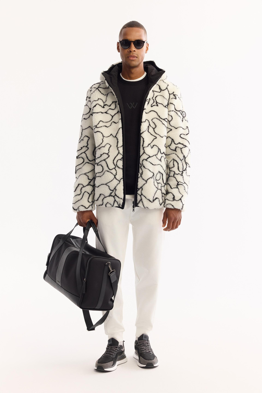 Beyaz Çift Taraflı Kapüşonlu Peluş Mont