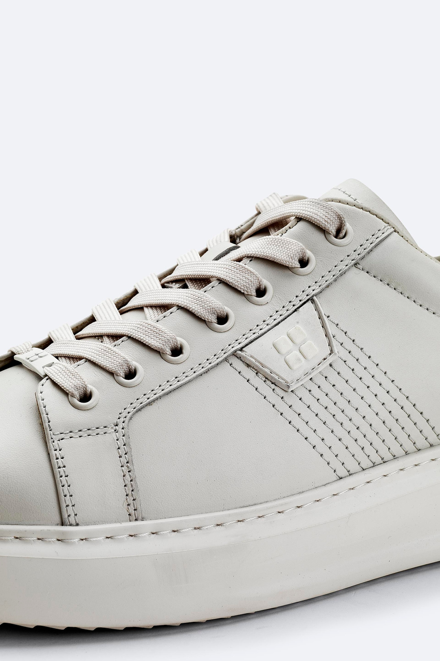 Beyaz Deri Ayakkabı