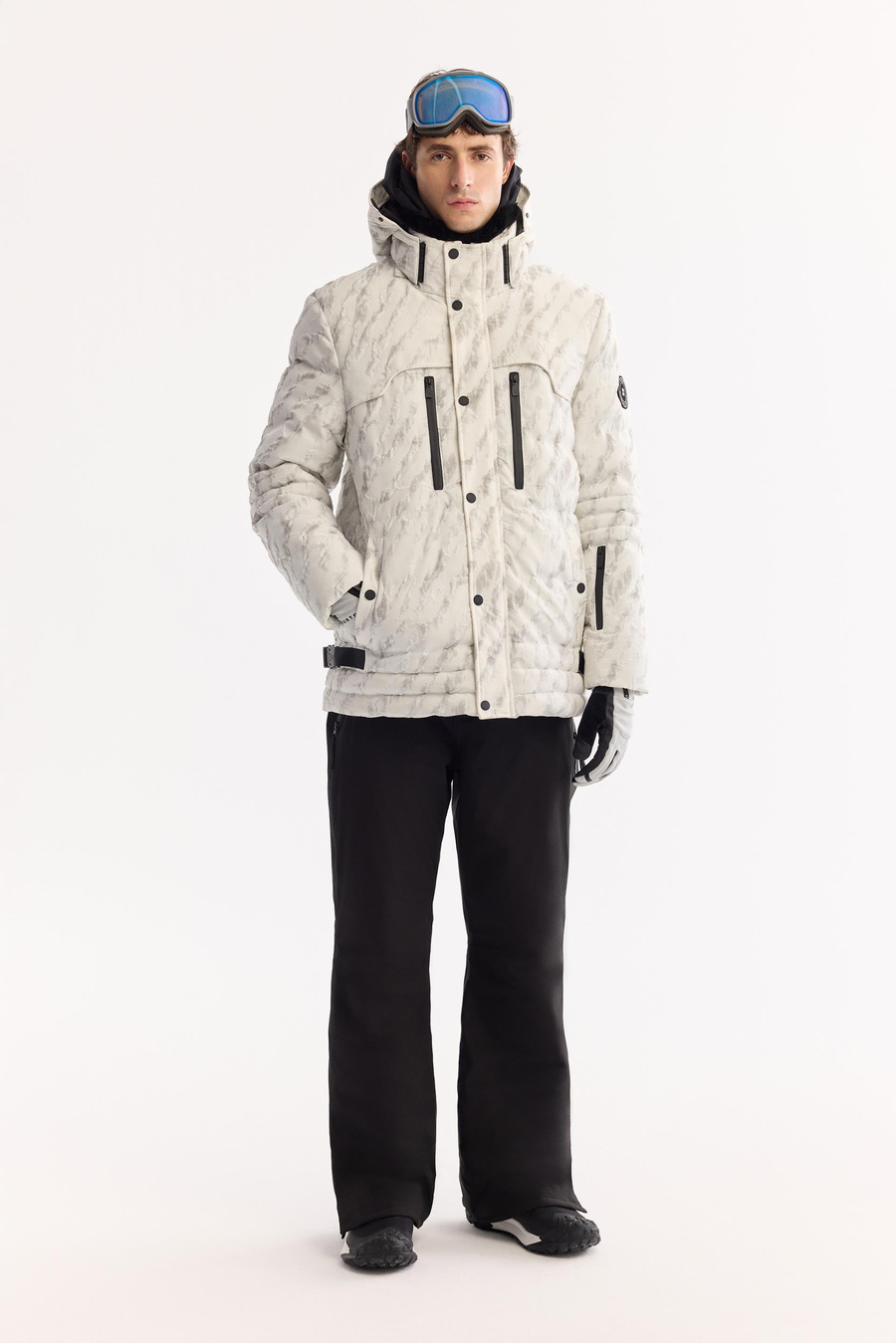 Beyaz Desenli Kapitone Elyaf Dolum Mont