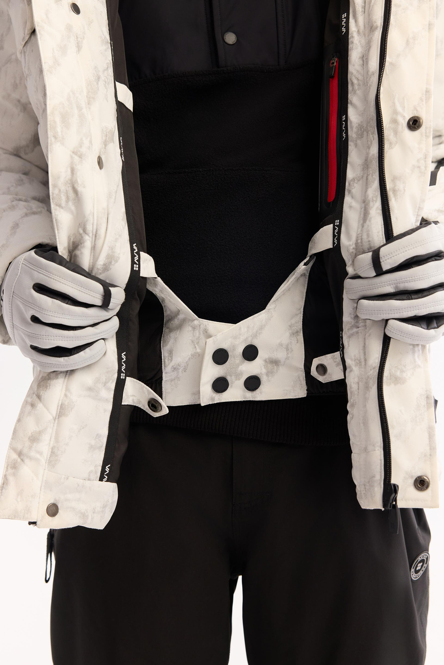 Beyaz Desenli Kapitone Elyaf Dolum Mont