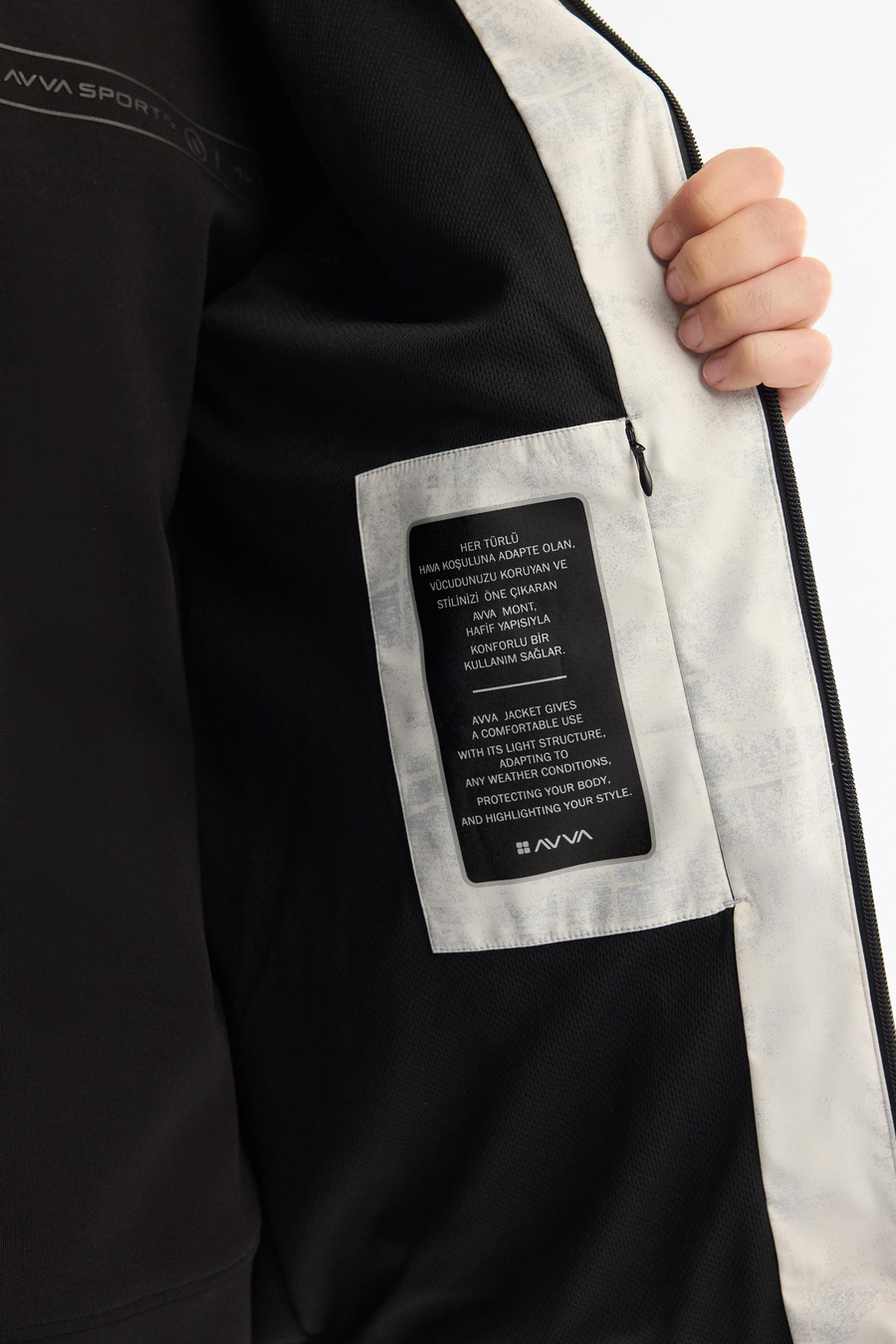 Beyaz Kapüşonlu Yaka Rüzgar Geçirmez Soyut Desenli İnce Mont