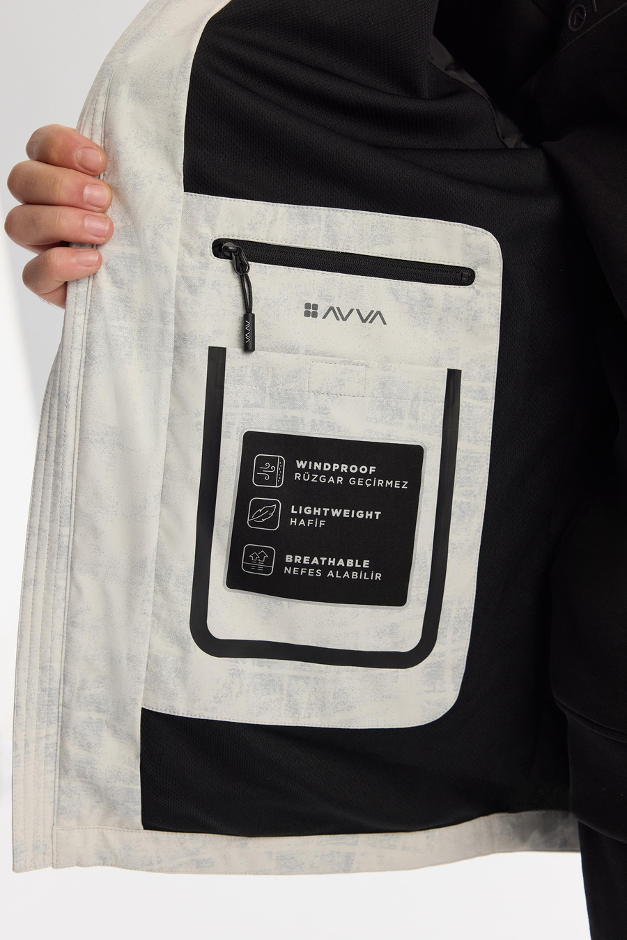 Beyaz Kapüşonlu Yaka Rüzgar Geçirmez Soyut Desenli İnce Mont