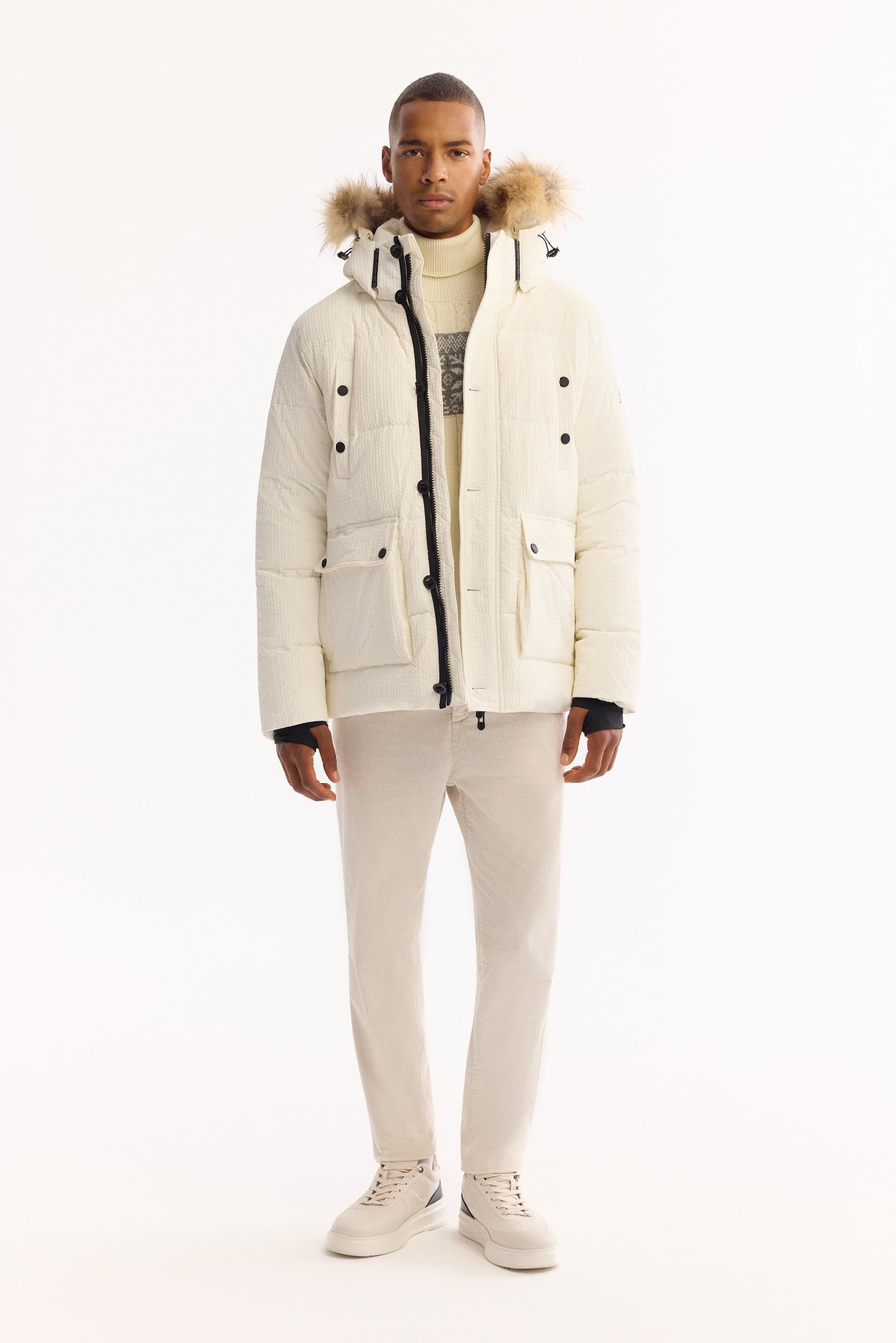 Beyaz Kaz Tüyü Yakası 100% Rakun Kürklü Kapüşonlu Mont