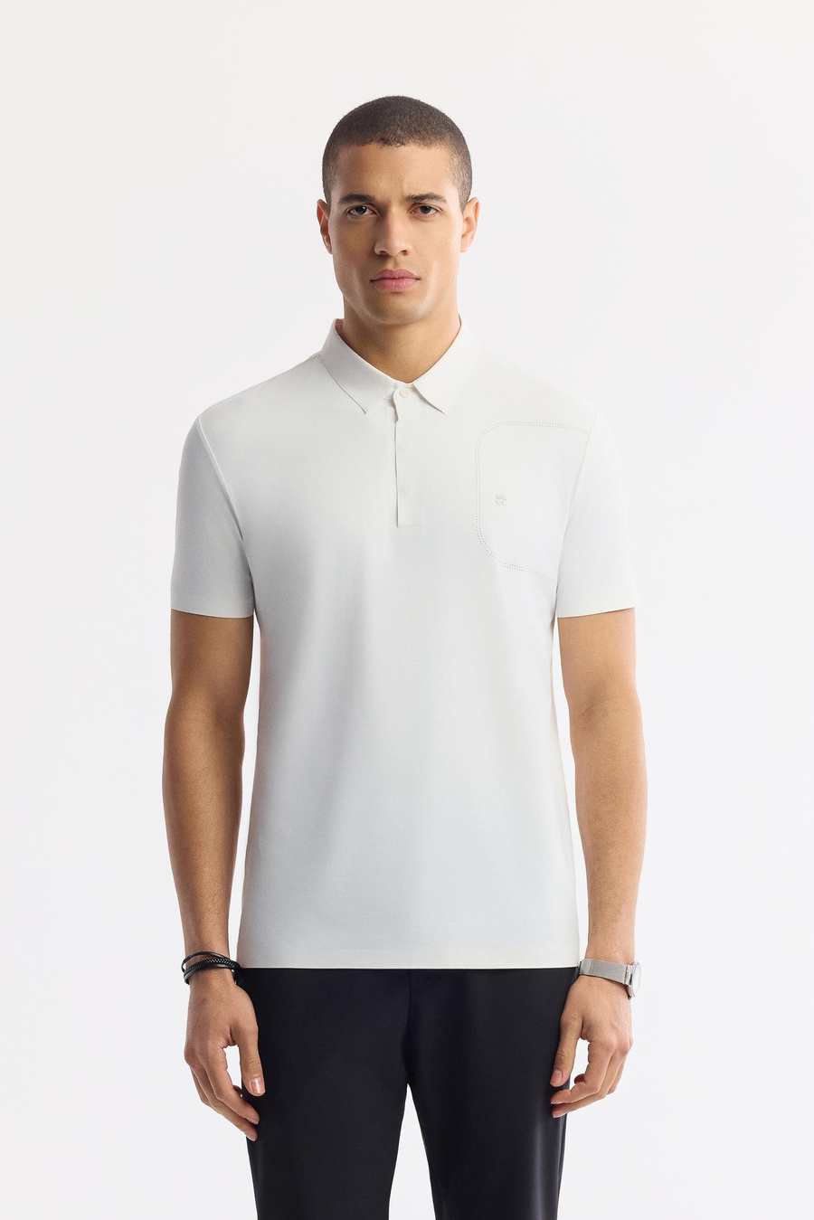 Beyaz Kırılmaz Polo Yaka Magnet Düğme Teknik Kumaş T-Shirt