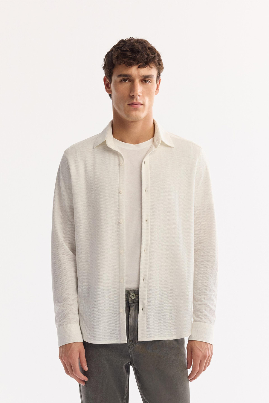 Beyaz Köşeli Yaka Regular Fit Uzun Kollu Gömlek