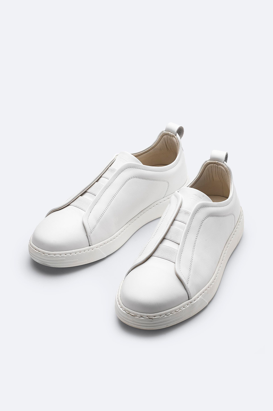 Beyaz Lastik Bantlı Casual Ayakkabı