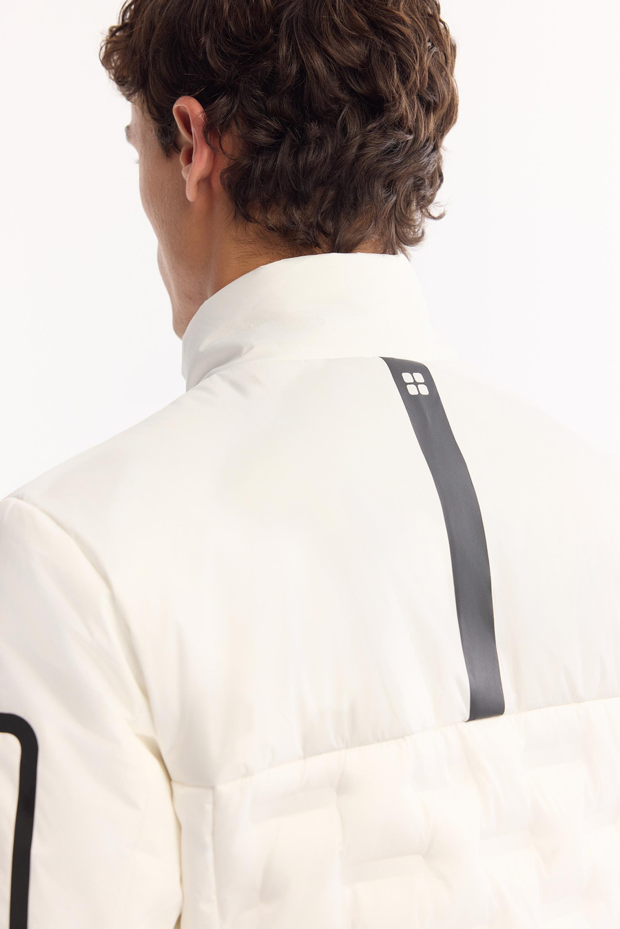 Beyaz Şişme Rüzgar Geçirmez Hafif Mont