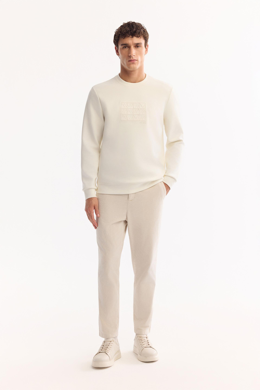 Ekru Bisiklet Yaka Aplike Baskı   İnterlok Sweatshirt