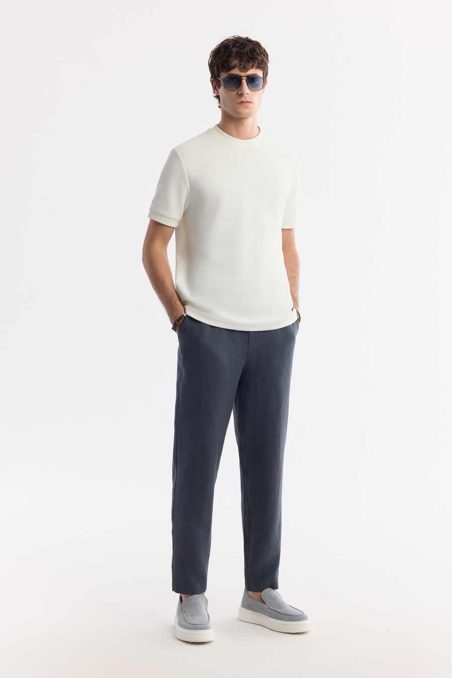 Ekru Bisiklet Yaka Jakarlı Ribana Detaylı T-Shirt